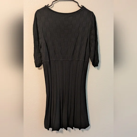 Max Studio Elegant Black Knit Dress - Picture 2 of 3